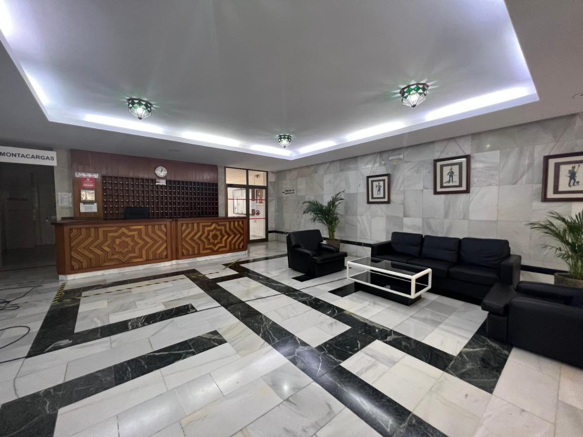 Apartamento Tropical Con Piscina Cerca De La Playa 托雷莫利诺斯 外观 照片