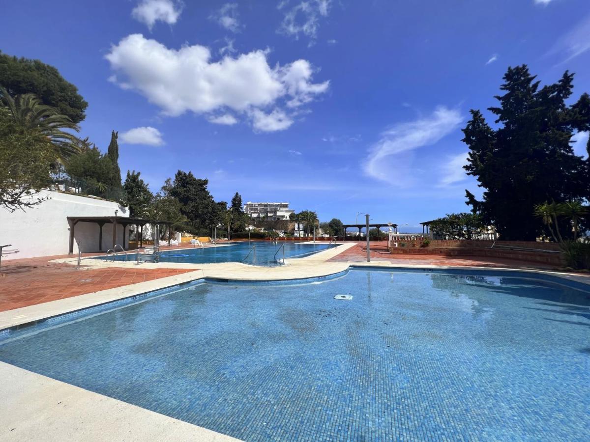 Apartamento Tropical Con Piscina Cerca De La Playa 托雷莫利诺斯 外观 照片