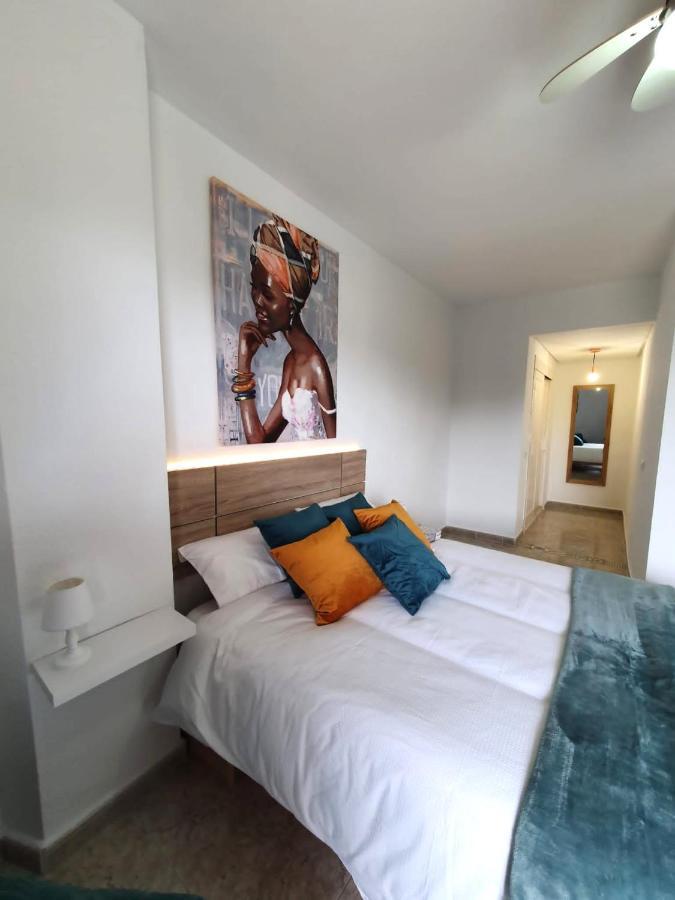 Apartamento Tropical Con Piscina Cerca De La Playa 托雷莫利诺斯 外观 照片