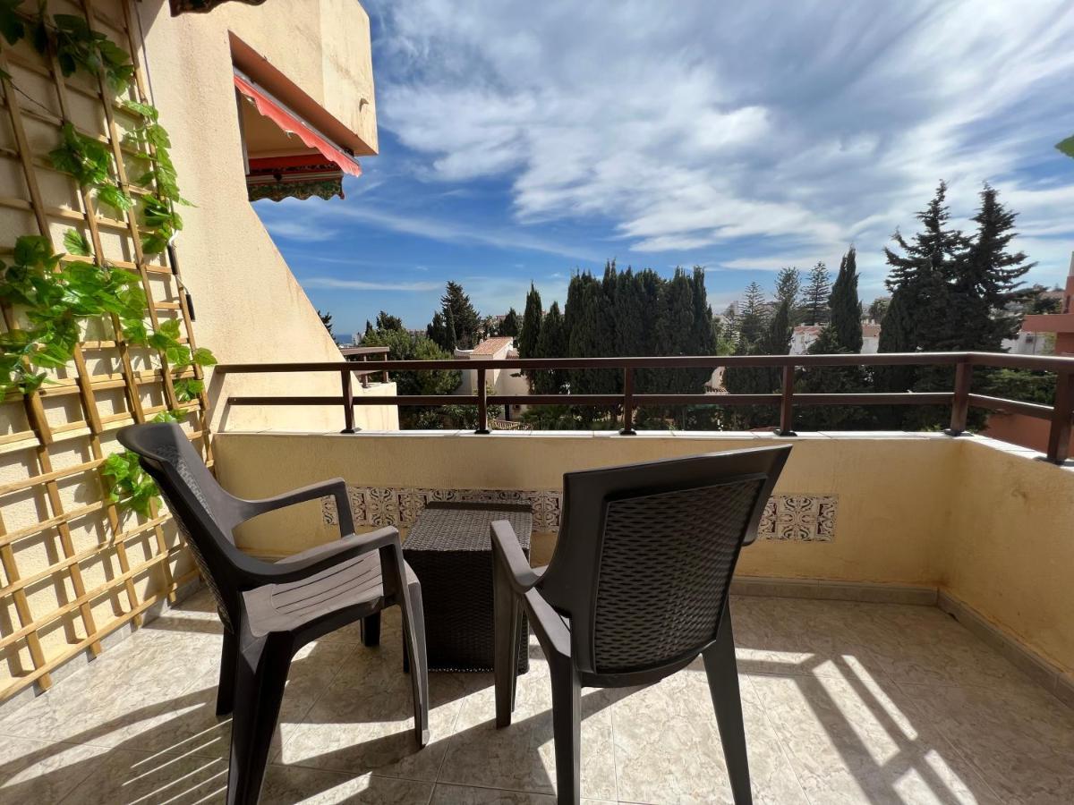 Apartamento Tropical Con Piscina Cerca De La Playa 托雷莫利诺斯 外观 照片